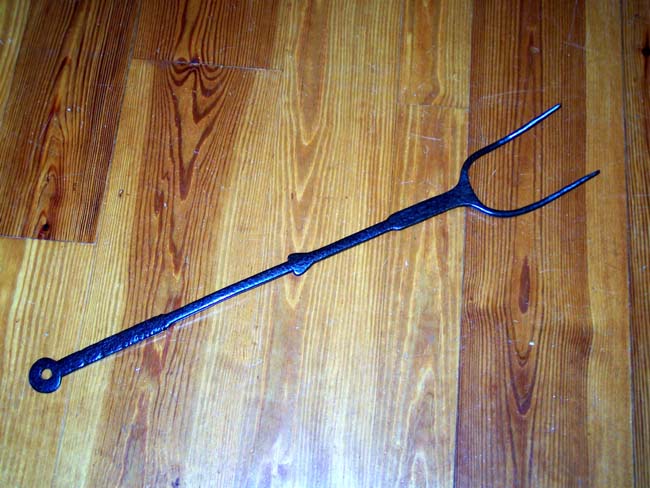 A Rare late 17th century Wrought Iron 'Flesh' Fork, probably English circa 1670-1700 — image 3